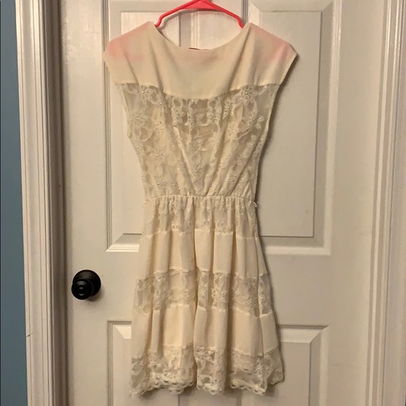 WHITE VINTAGE DRESS - Picture 3 of 3